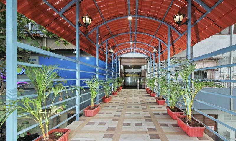 Ocean Suites Hotel Mumbai Exterior foto