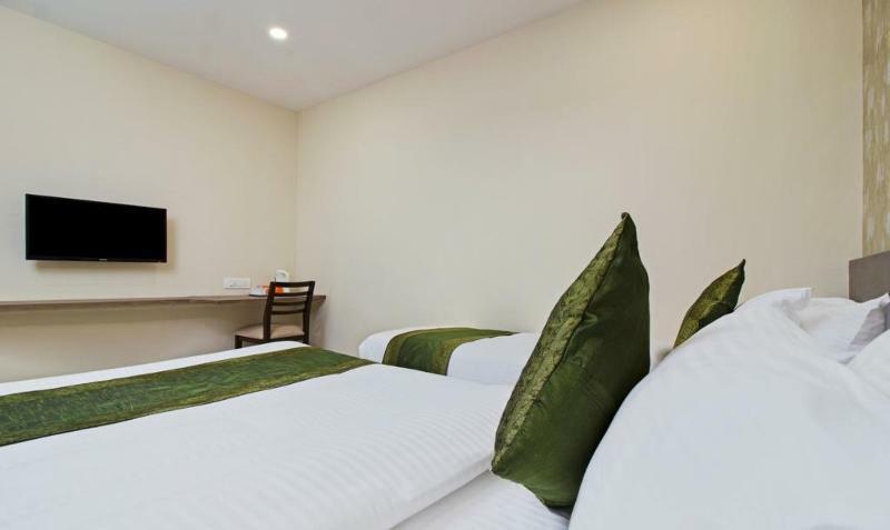 Ocean Suites Hotel Mumbai Exterior foto