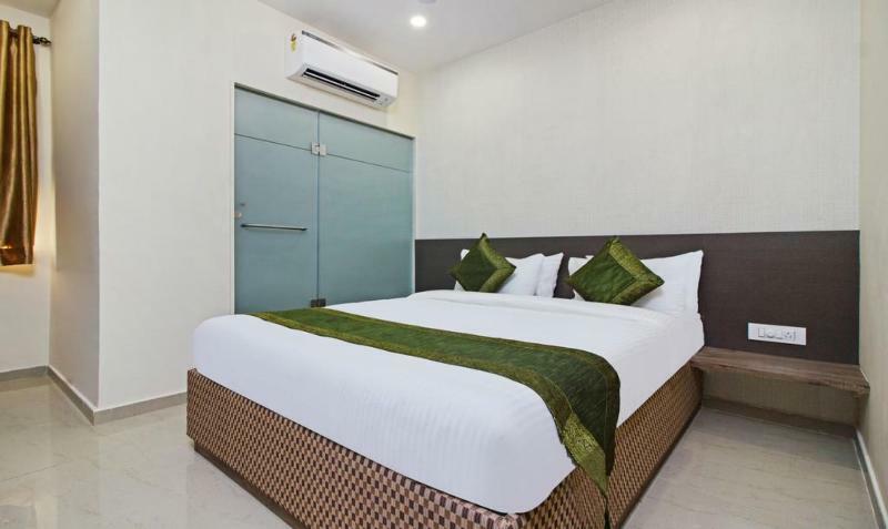 Ocean Suites Hotel Mumbai Exterior foto