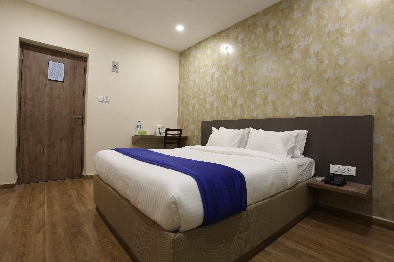 Ocean Suites Hotel Mumbai Exterior foto
